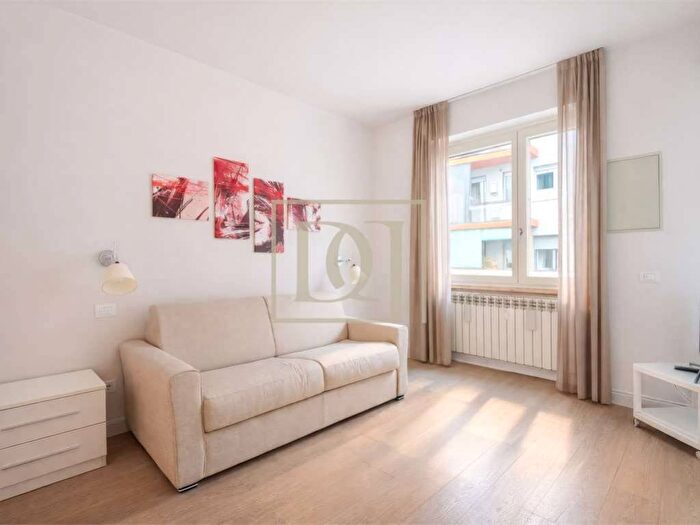 Appartamento monolocale in vendita in Corso di Porta Nuova, Turati, Milano