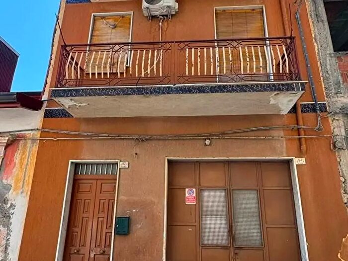 Casa con 5 locali in vendita in Via Toselli, Scordia