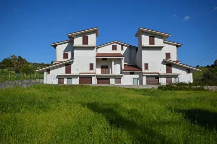 Casa con 6 locali in vendita in Crosia Via Ucraina Snc, Pietrapaola