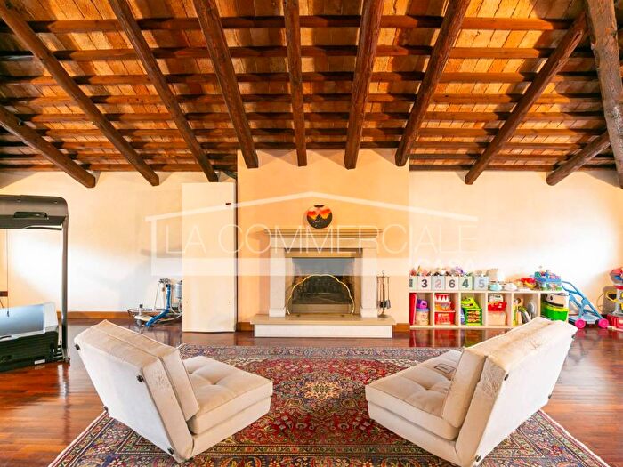 Casa con 6 locali in affitto in Centro, Casale sul Sile