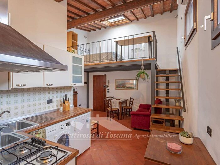 Appartamento trilocale in affitto in Via San Zanobi, San Marco SS Annunziata, Firenze