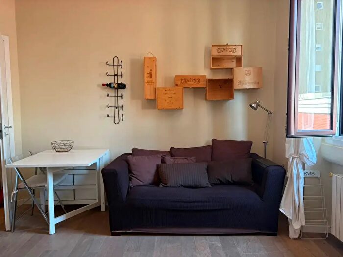 Appartamento bilocale in affitto in Via Digione, Milano
