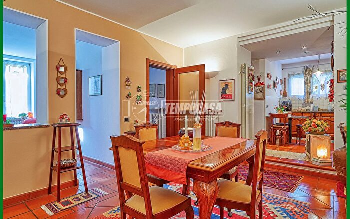 Appartamento trilocale in vendita in Arcisate