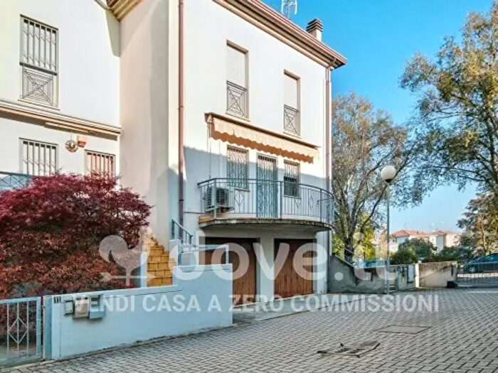 Casa con 5 locali in vendita in Via Arginone, Ferrara