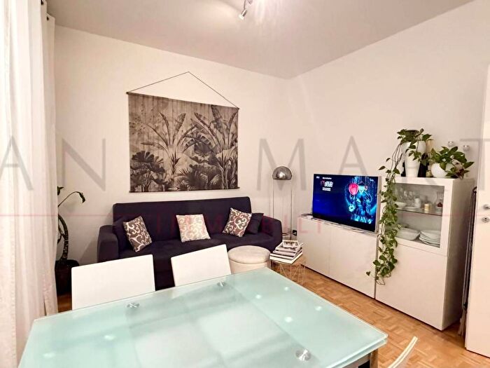 Appartamento bilocale in affitto in Via Andrea Maffei, Montenero, Milano