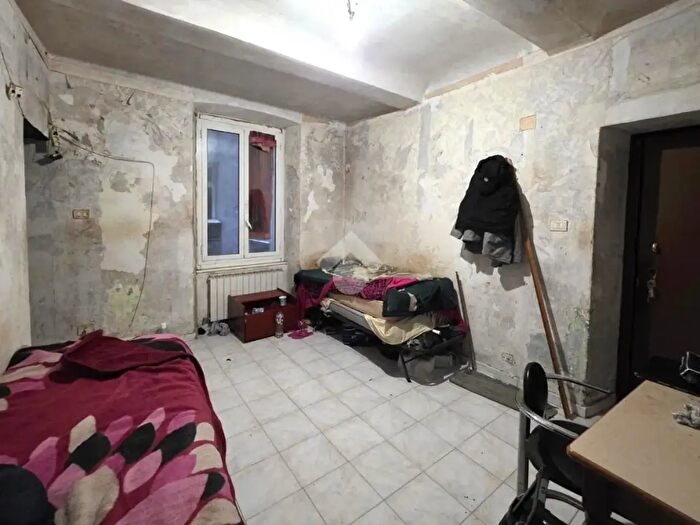Appartamento quadrilocale in vendita in Salita di Santa Brigida, Genova