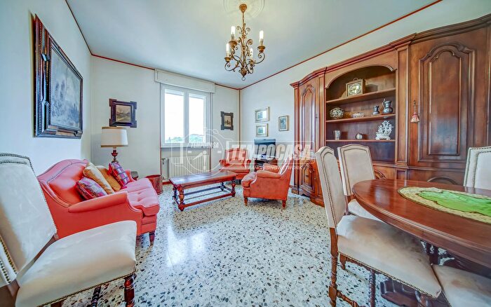 Appartamento trilocale in vendita in Via Monte Rosa, Castelletto Sopra Ticino