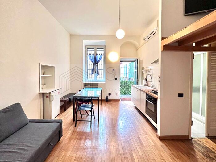 Appartamento monolocale in affitto in Isola, Milano