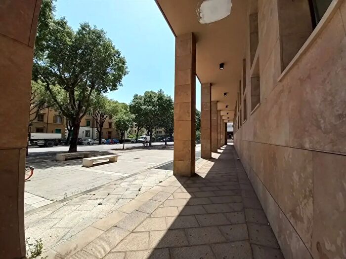 Appartamento trilocale in affitto in Viale Guidoni, Firenze