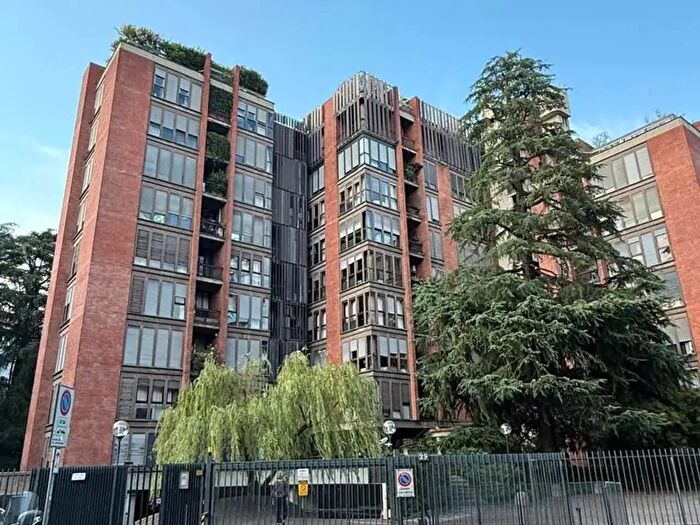 Appartamento con 5 locali in vendita in Via Ludovico Muratori, Milano