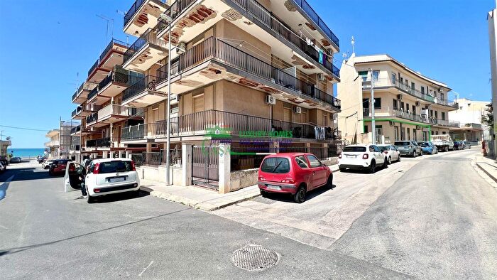Appartamento quadrilocale in vendita in Via Giulio Verne, Ragusa