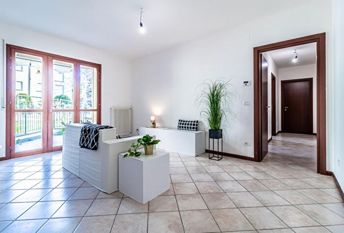 Appartamento trilocale in vendita in Via Rineggio B, Borgo Tossignano