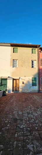 Casa con 6 locali in vendita in Via Vecchia Pesciatina Capannori, Capannori