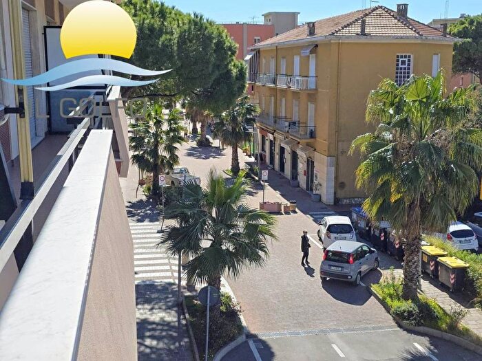 Appartamento quadrilocale in affitto in Via Aurelia, Centro, San Bartolomeo al Mare