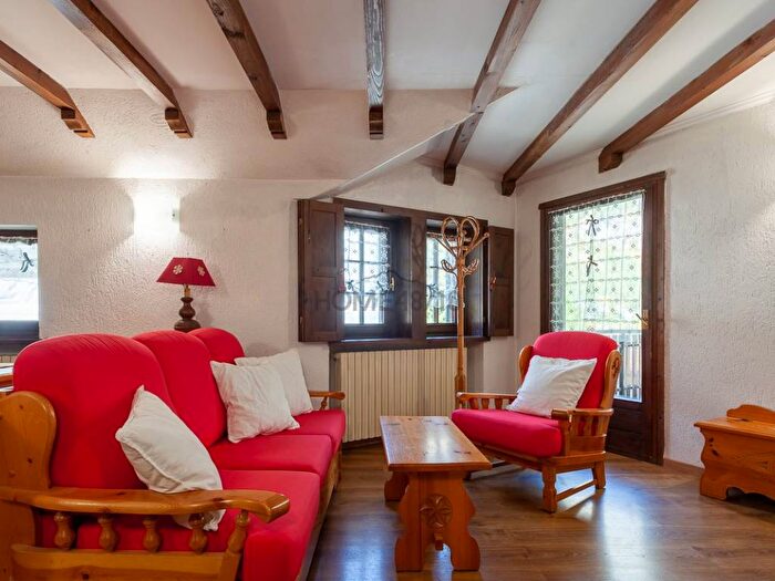 Appartamento trilocale in affitto in Strada Margherita, Centro, Courmayeur