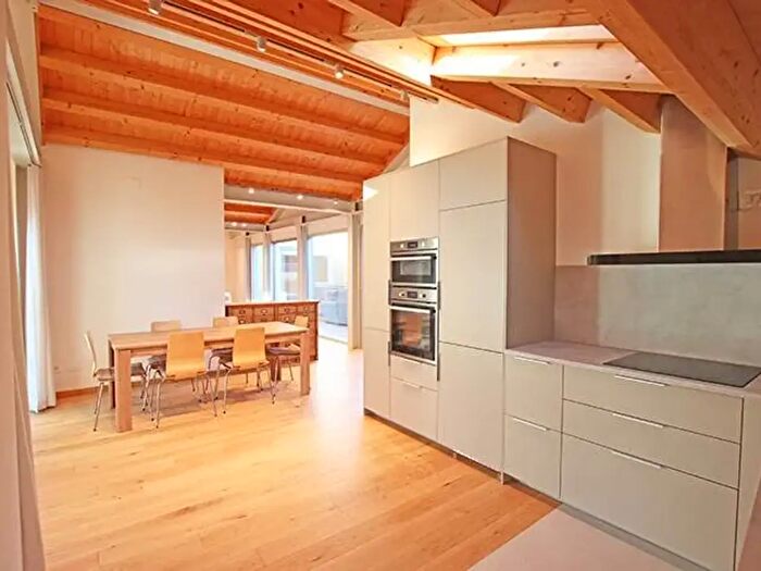 Appartamento trilocale in vendita in Via Borgo Palazzo, Bergamo