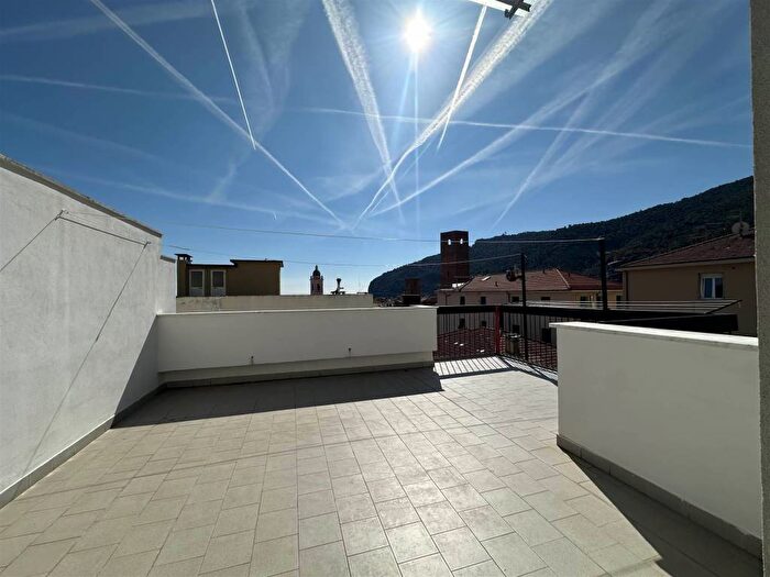 Appartamento bilocale in affitto in Via Repetto, Centro, Noli