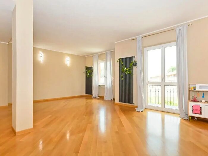 Appartamento con 6 locali in affitto in Via Umberto I, Pecetto Torinese