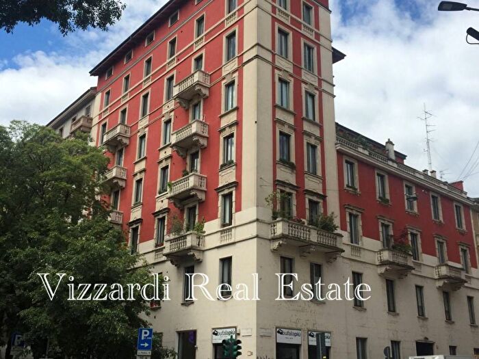 Appartamento bilocale in affitto in Via Spartaco, Cadore, Milano