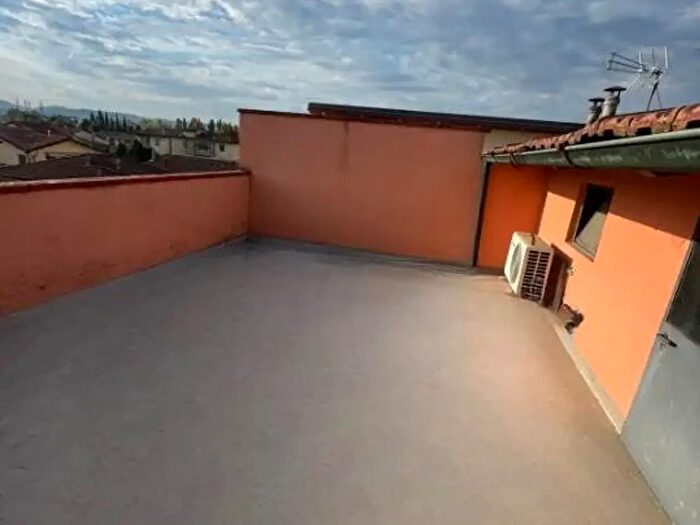 Appartamento con 5 locali in vendita in Poggio A Caiano