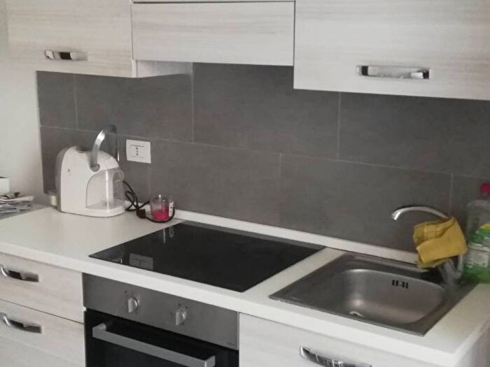 Appartamento bilocale in affitto in Via Andrea Maffei, Montenero, Milano