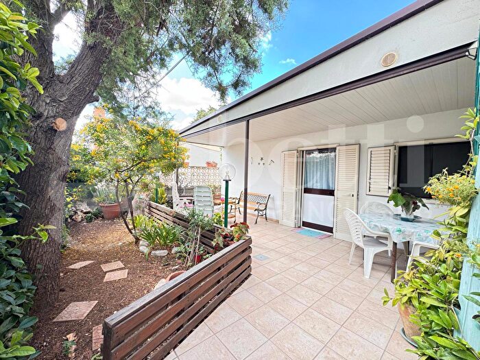 Casa trilocale in vendita in Via Foggia, Bari