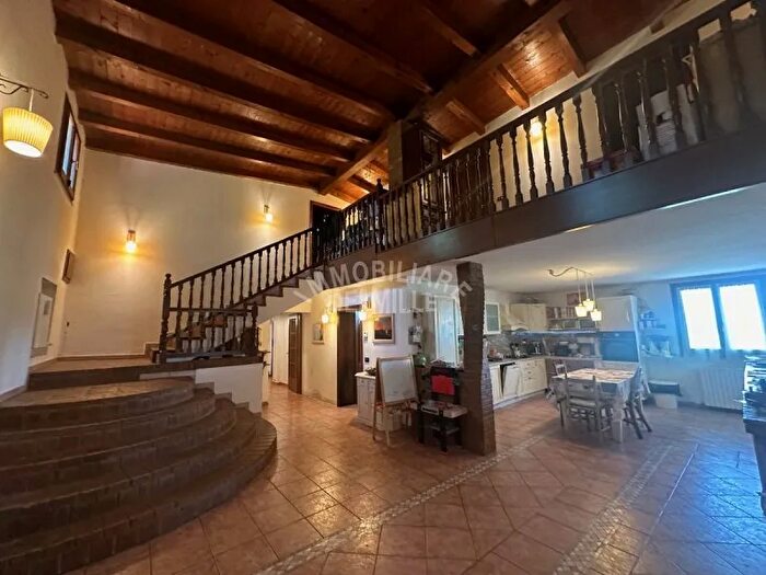 Casa con 5 locali in vendita in Reggio Emilia