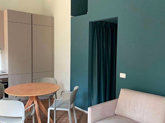 Appartamento bilocale in affitto in Via Ciovasso, Brera, Milano