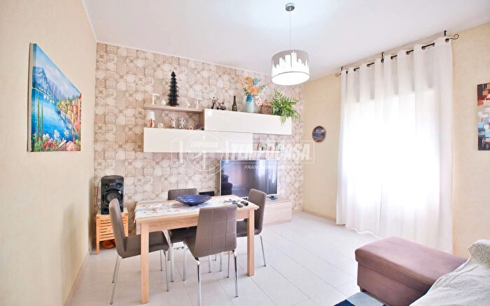 Appartamento bilocale in vendita in Novara