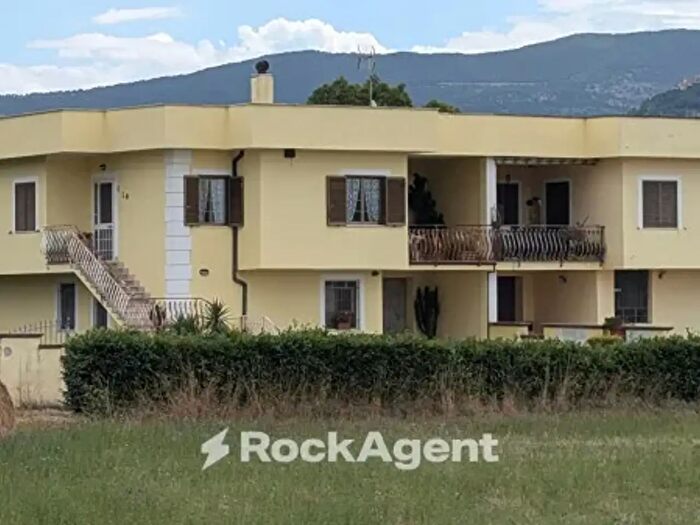 Casa con 6 locali in vendita in Via Torretta Rocchigiana, Priverno