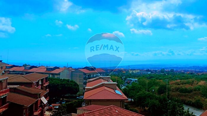 Appartamento con 5 locali in vendita in Via Cassiopea, Catania