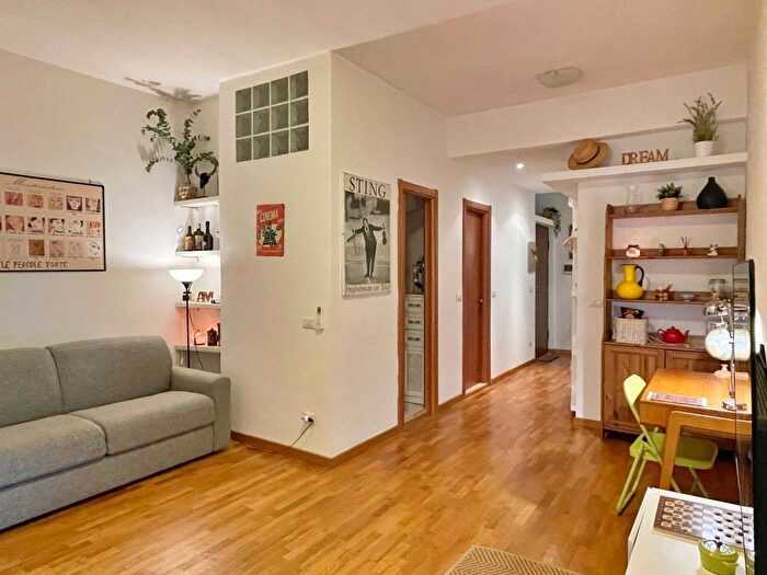 Appartamento trilocale in affitto in Viale di Tor Marancia, Ardeatino Montagnola, Roma