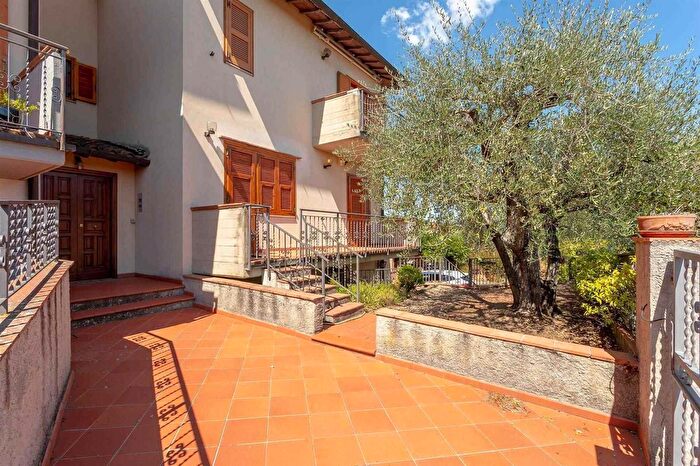 Casa con 7 locali in vendita in Filippo Brunelleschi, San Casciano In Val Di Pesa