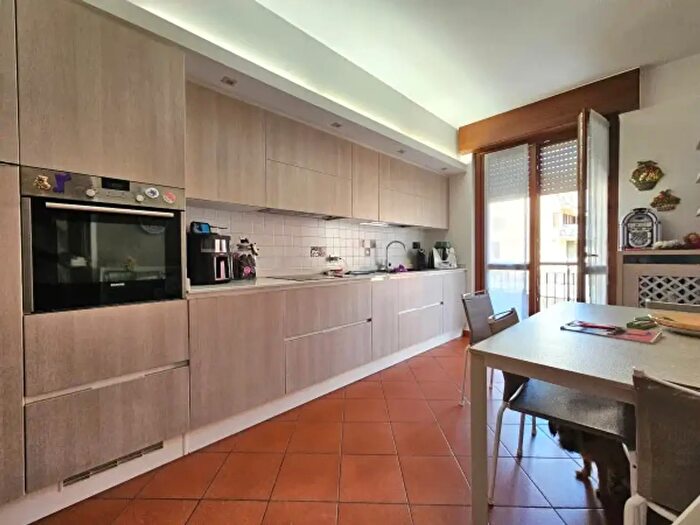Appartamento trilocale in vendita in Via Alessandro Manzoni, Gazzaniga