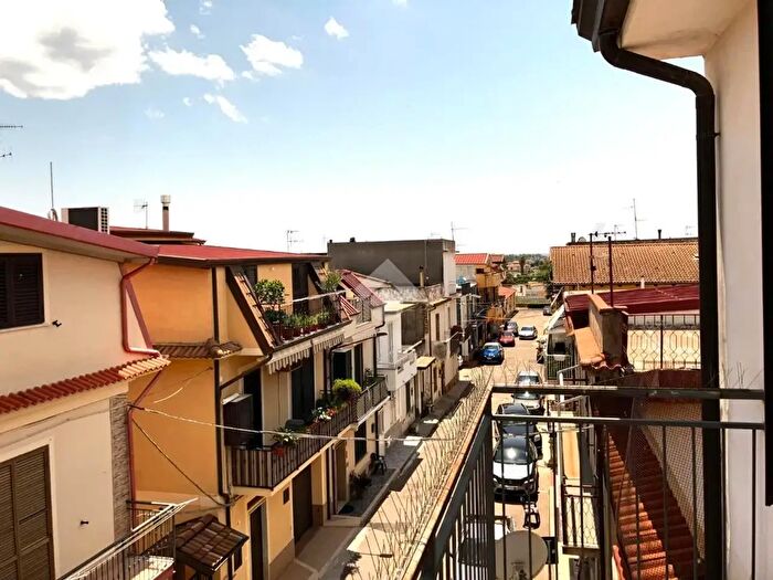 Casa con 7 locali in vendita in Via Ludovisi, Botricello