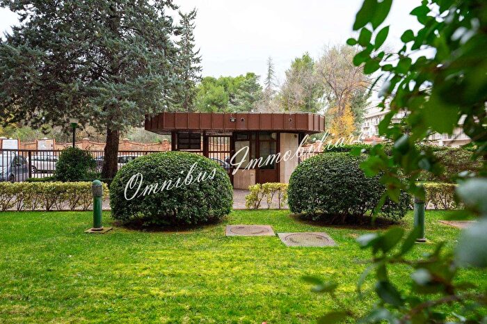 Appartamento con 5 locali in vendita in Via Giuseppe Rosati, Foggia