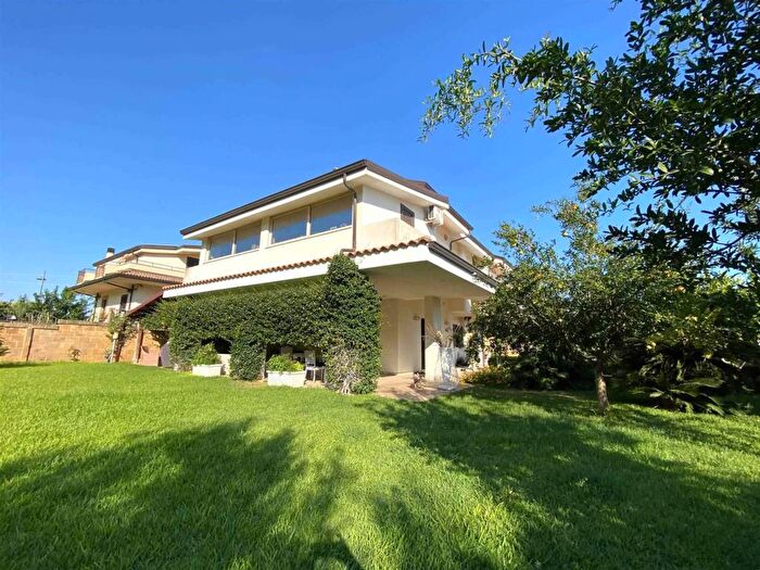 Casa con 5 locali in affitto in Calalunga Pietragrande, Montauro