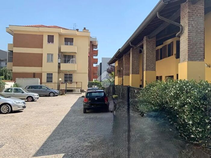 Appartamento bilocale in vendita in Via Fratelli Morelli, Milano