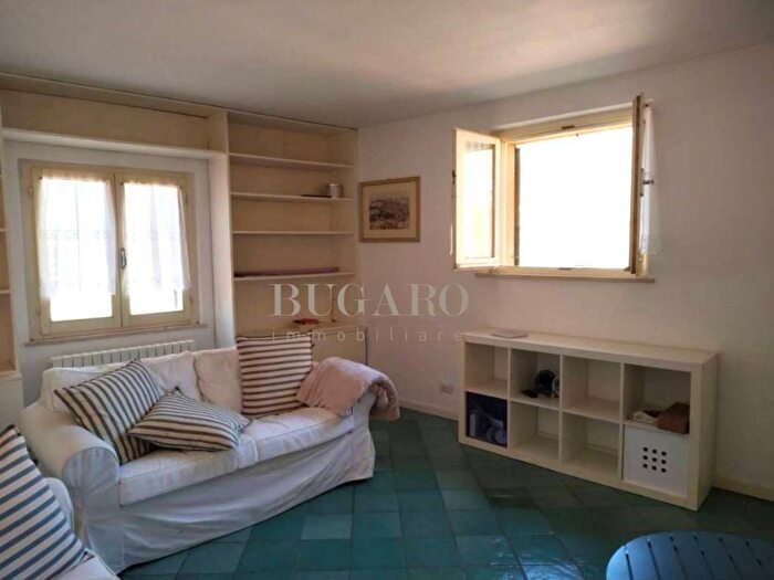 Appartamento trilocale in affitto in Corsi, Ancona
