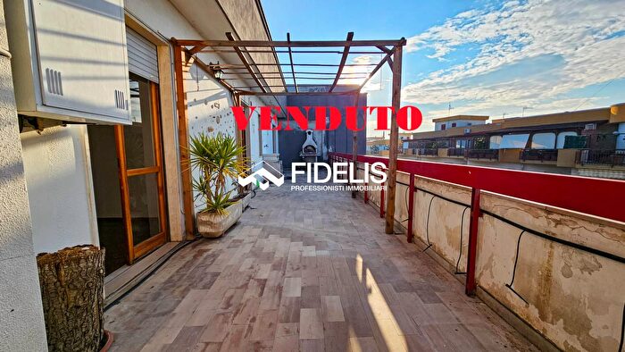 Appartamento trilocale in vendita in Via Avvocato Enrico De Nicola, Trani