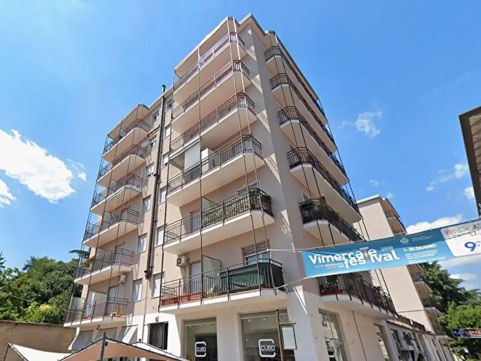 Appartamento trilocale in affitto in Via Vittorio Emanuele, Vimercate