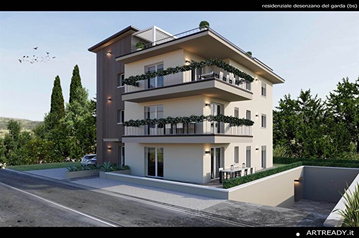 Appartamento trilocale in vendita in Via Marzabotto, Desenzano Del Garda