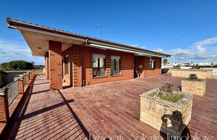 Case in Vendita e in Affitto - 3