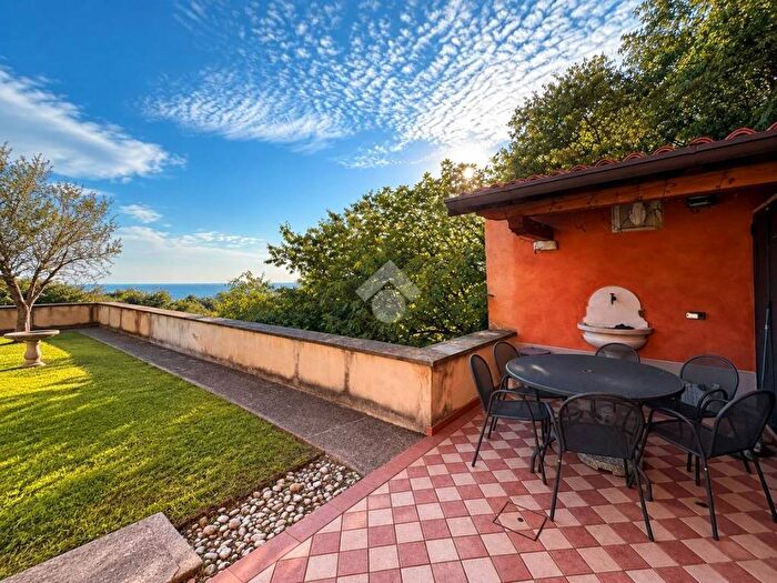 Appartamento trilocale in affitto in APPARTAMENTO VIA MATTINA, Panoramica, Brescia