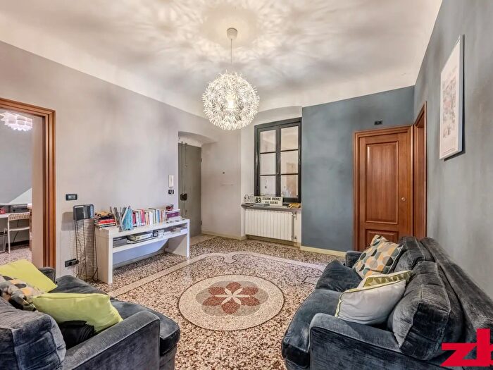 Appartamento con 7 locali in vendita in Via Caffaro a, Genova