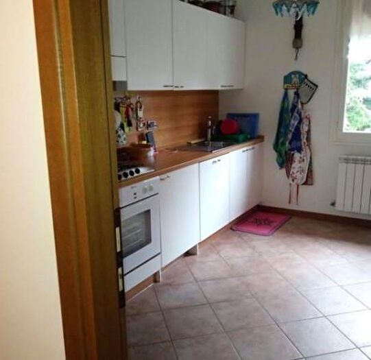 Appartamento trilocale in vendita in Polinago