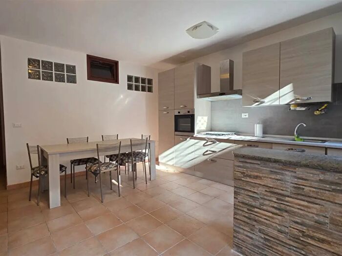 Appartamento bilocale in vendita in Via Cieca, Viterbo