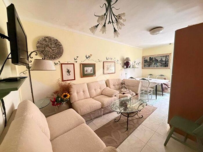 Appartamento trilocale in affitto in Via turritana, Centro Storico, Sassari