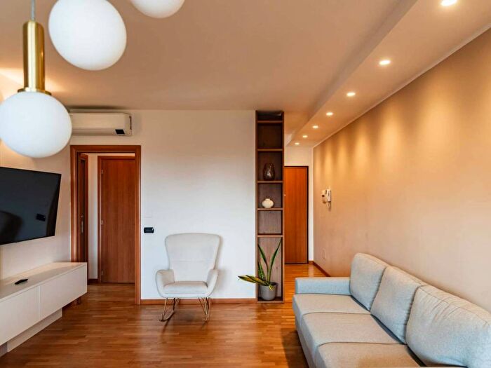 Appartamento trilocale in affitto in Via delle Forze Armate, San Carlo, Milano