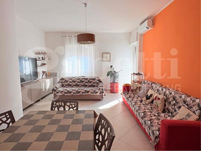 Appartamento quadrilocale in vendita in Via Cavalieri Vittorio Veneto, Bari